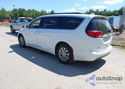 2017 Chrysler Pacifica Touring-L from USA, damaged, VIN 2C4RC1BG1HR795852